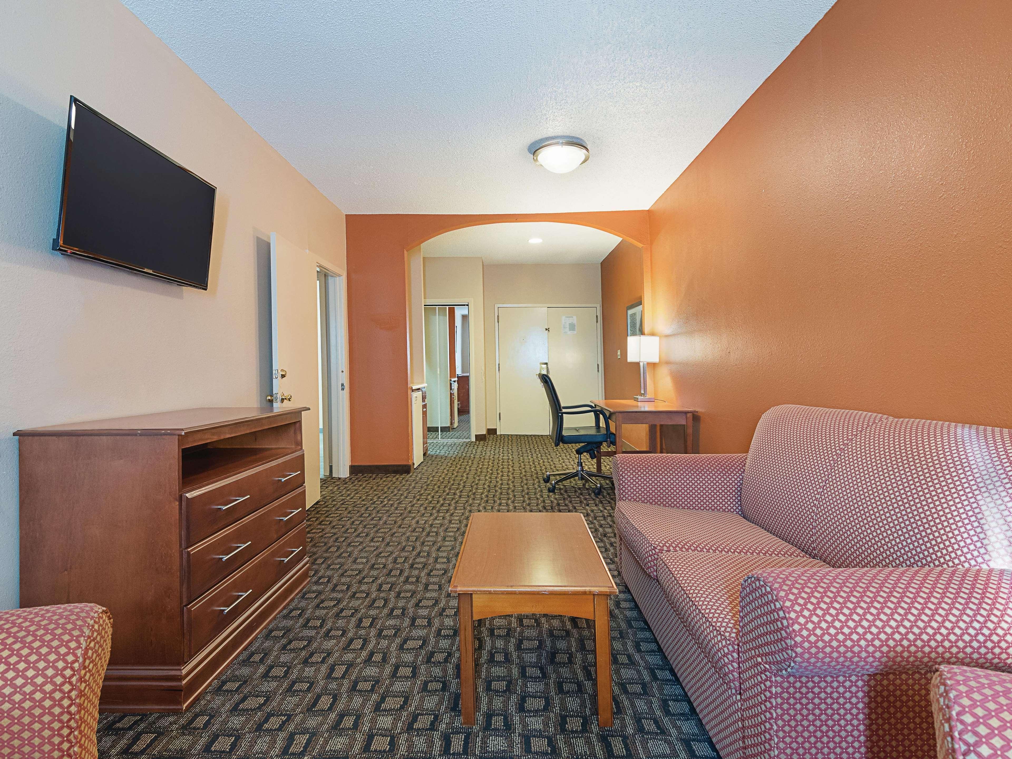 La Quinta Inn By Wyndham Decatur Alabama Extérieur photo