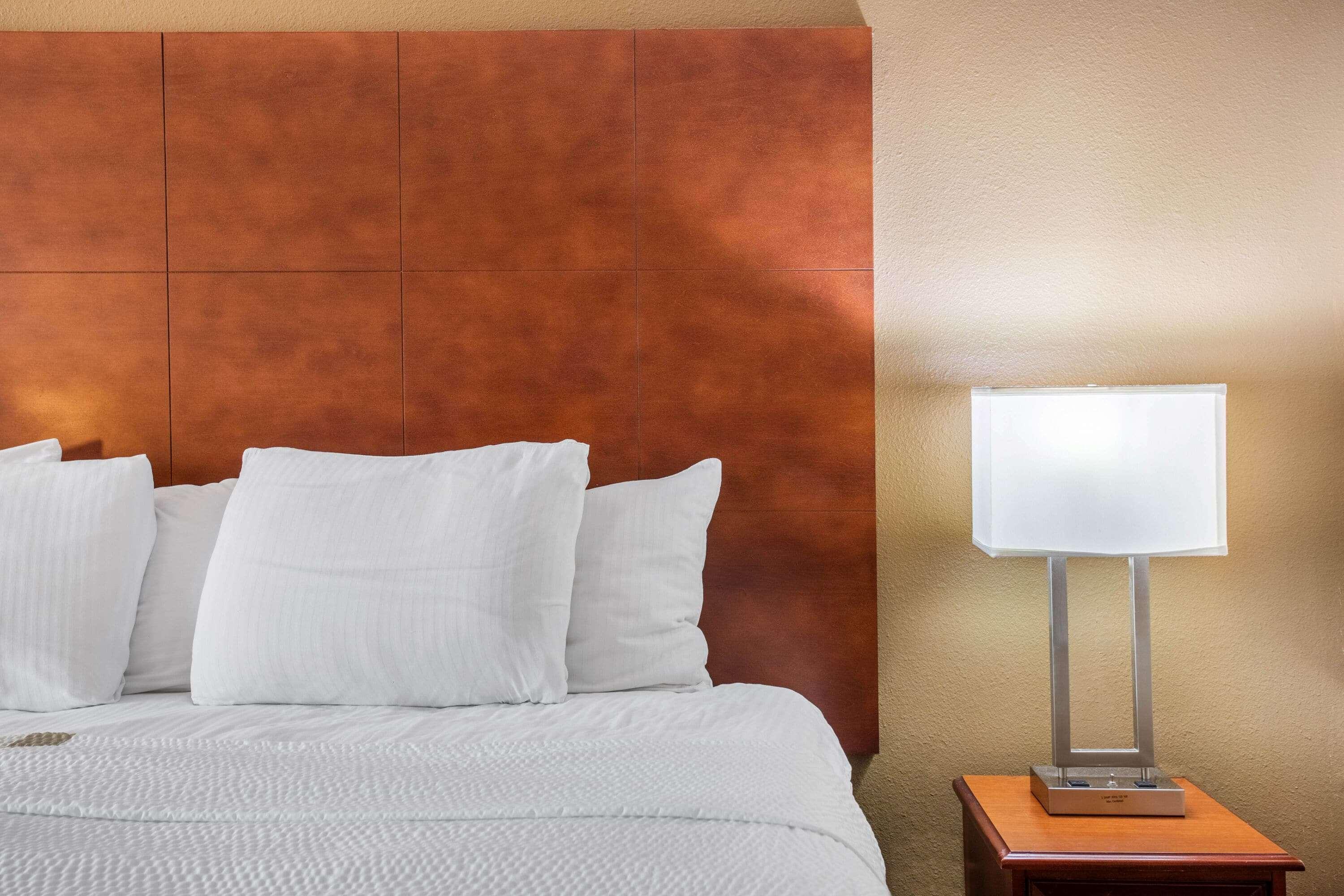 La Quinta Inn By Wyndham Decatur Alabama Extérieur photo