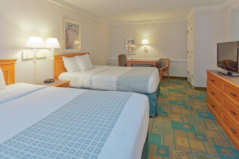 La Quinta Inn By Wyndham Decatur Alabama Extérieur photo