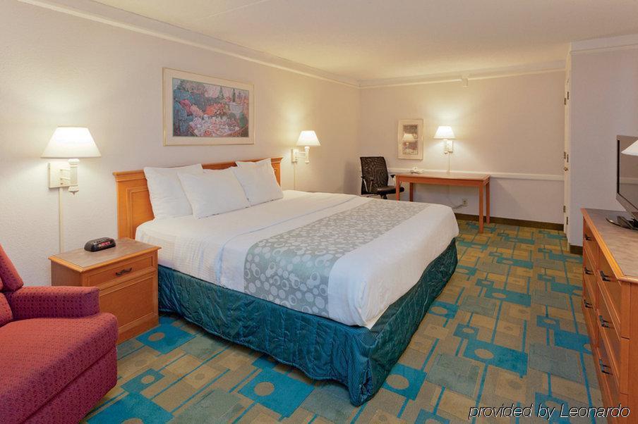 La Quinta Inn By Wyndham Decatur Alabama Extérieur photo